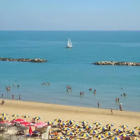 Апартаменты Casetta Romantica Con Parcheggio
